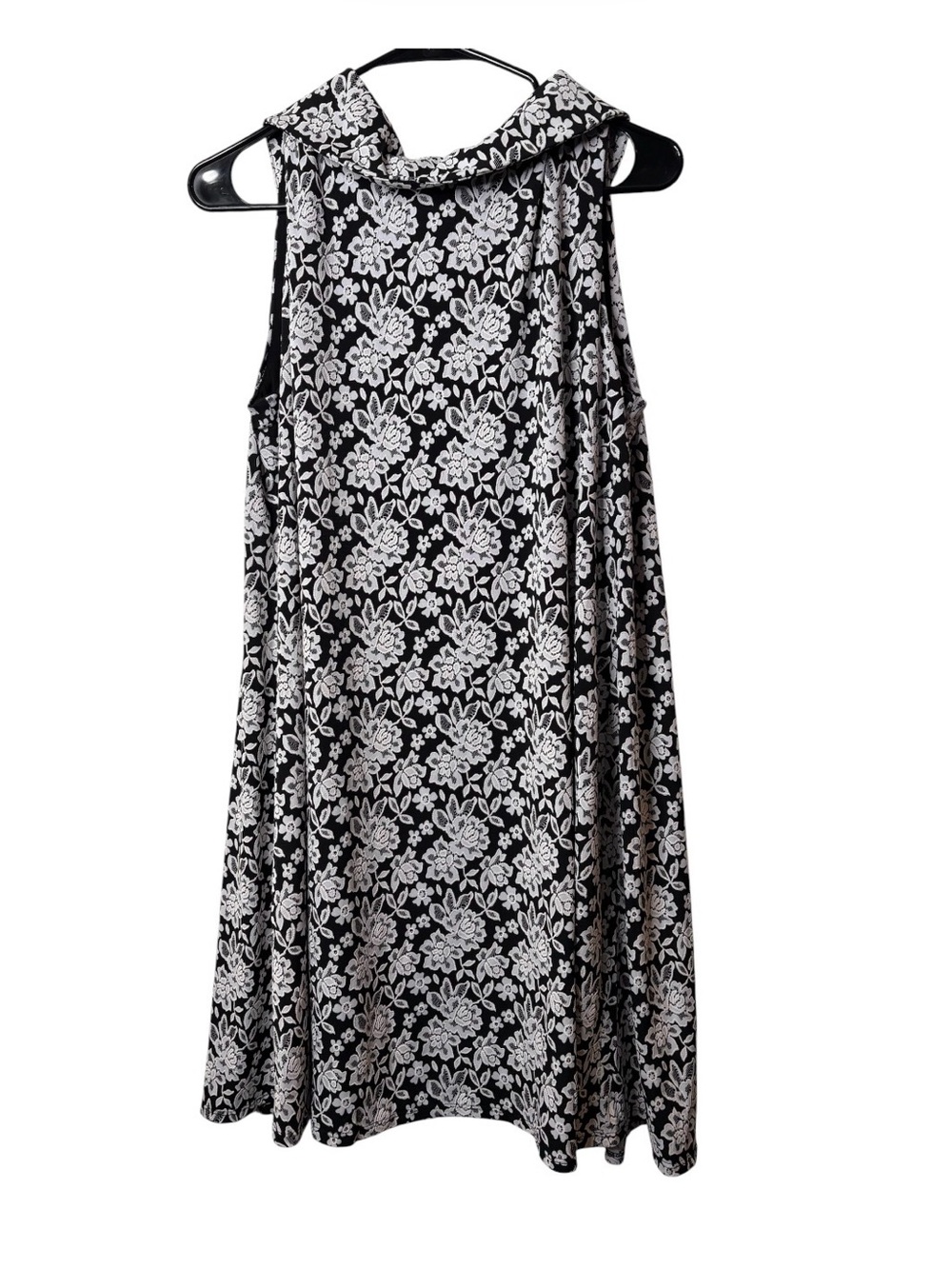 Nina Leonard Black and White Floral Sleeveless Dress